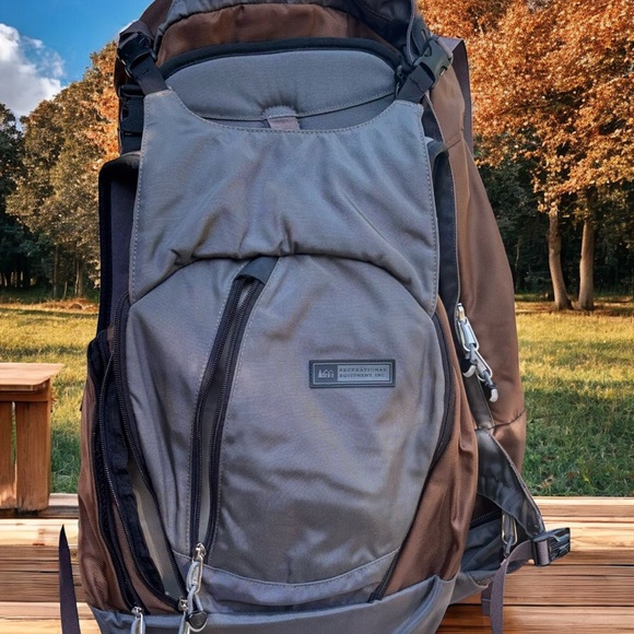 REI hiking backpack - Picture 1 of 3